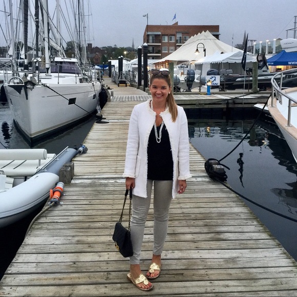 Meet your Posher, Julia - Picture 1 of 1